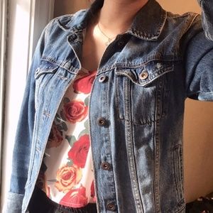 Forever 21 Denim jacket. Perfect staple. Small